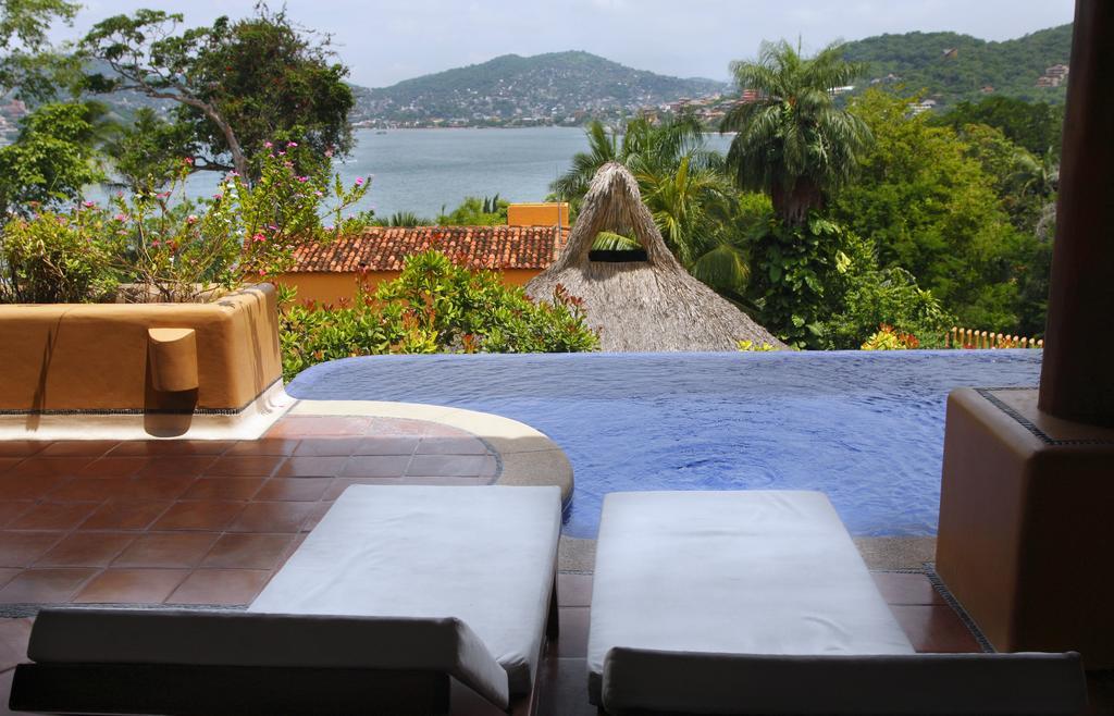 Hotel Casa Don Francisco Ixtapa  Bagian luar foto