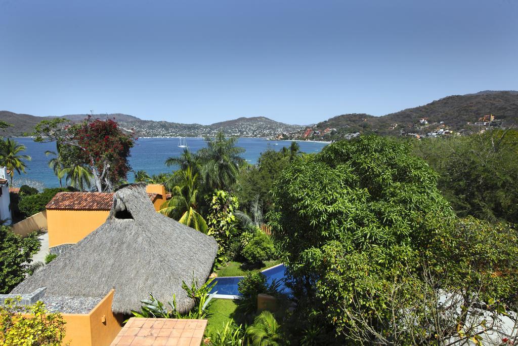 Hotel Casa Don Francisco Ixtapa  Bagian luar foto