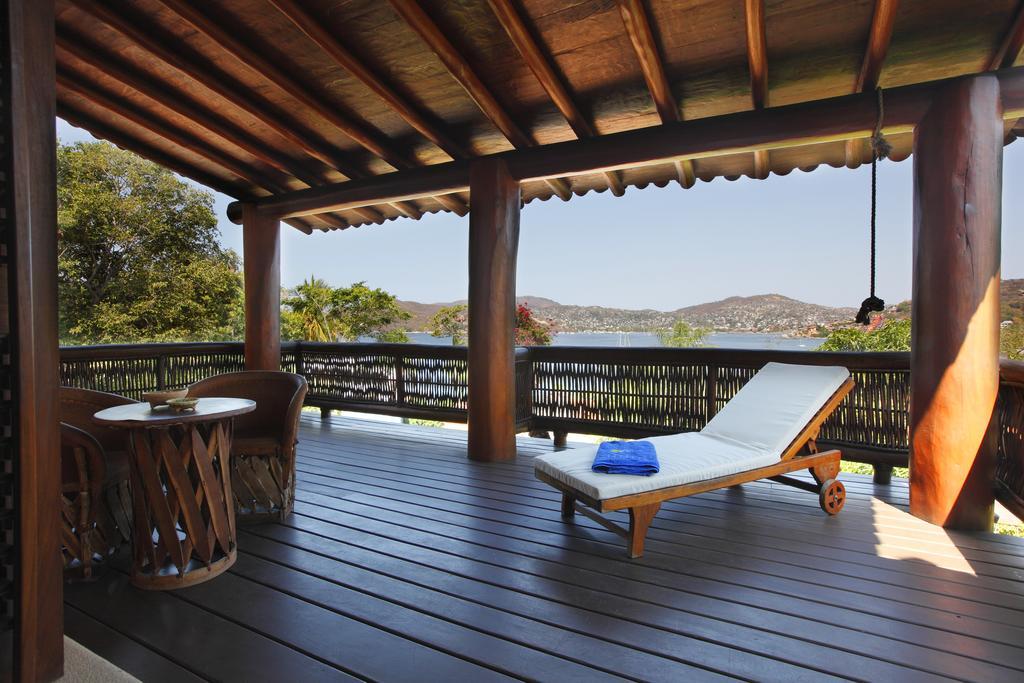 Hotel Casa Don Francisco Ixtapa  Bagian luar foto