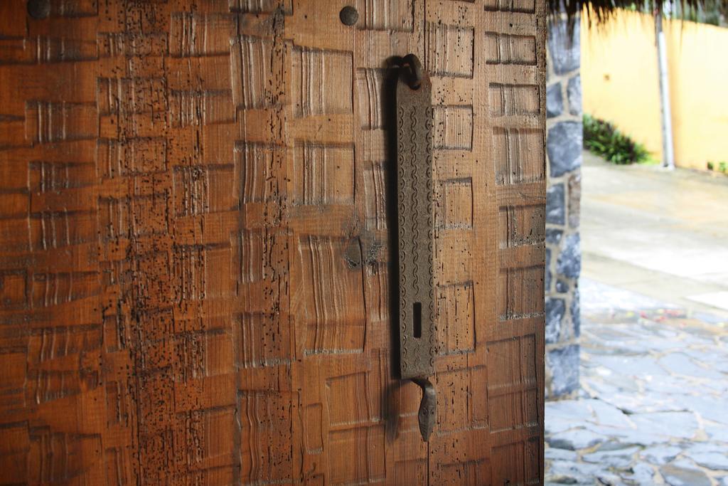 Hotel Casa Don Francisco Ixtapa  Bagian luar foto