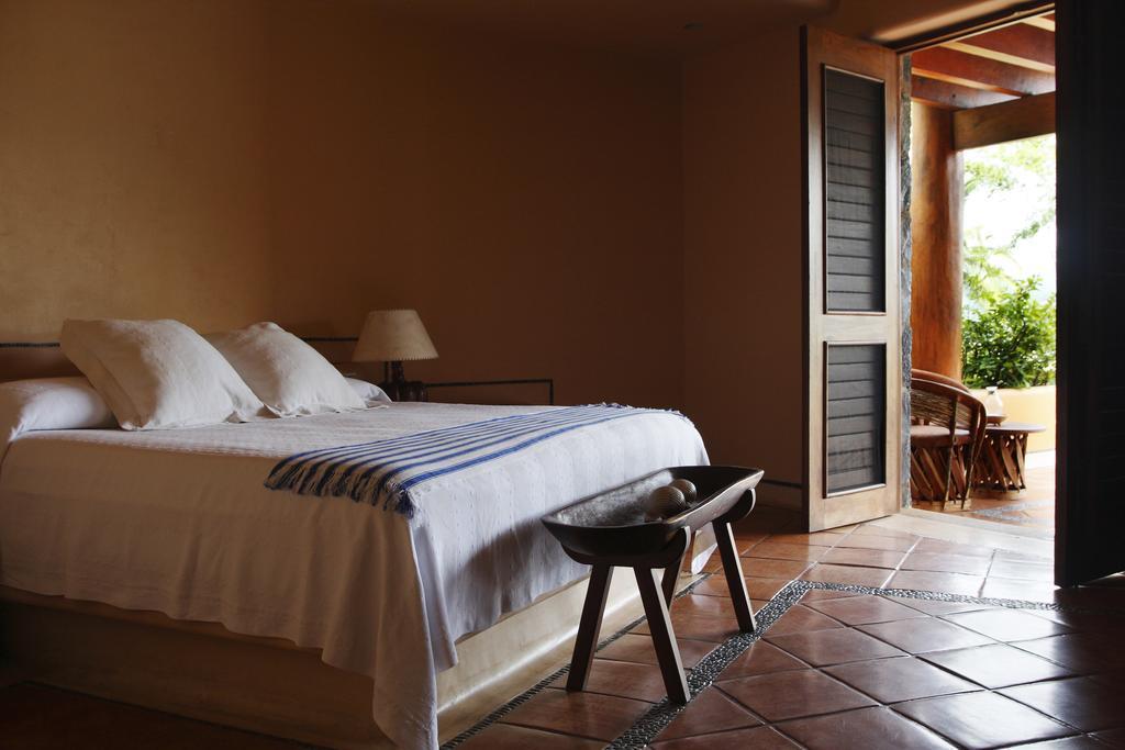 Hotel Casa Don Francisco Ixtapa  Bagian luar foto